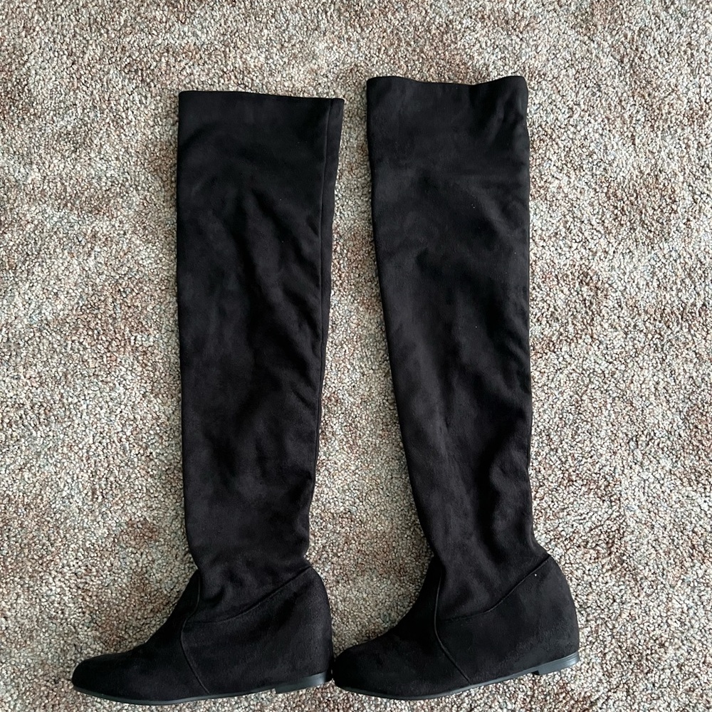 Boots - Picture 6 of 6